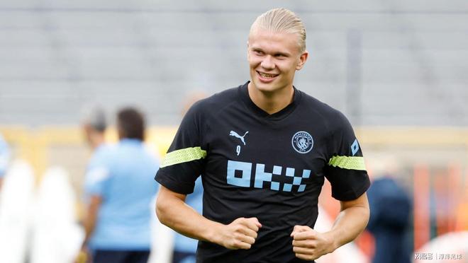 随机哈兰德在德国队比赛中精彩发挥，连败引发热议！